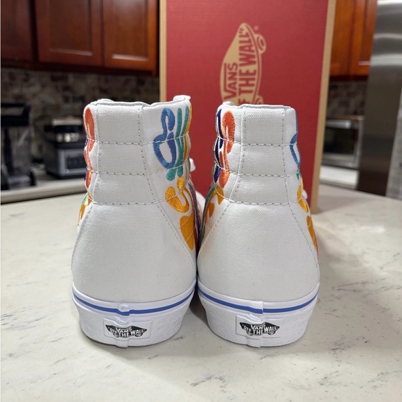 Brand New Vans High White men shoe Size 12 = Euro Size 46 - Picture 4 of 6